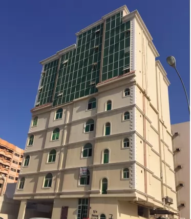Residential Ready Property 7+ Bedrooms U/F Building  for sale in Doha #7422 - 1  image 